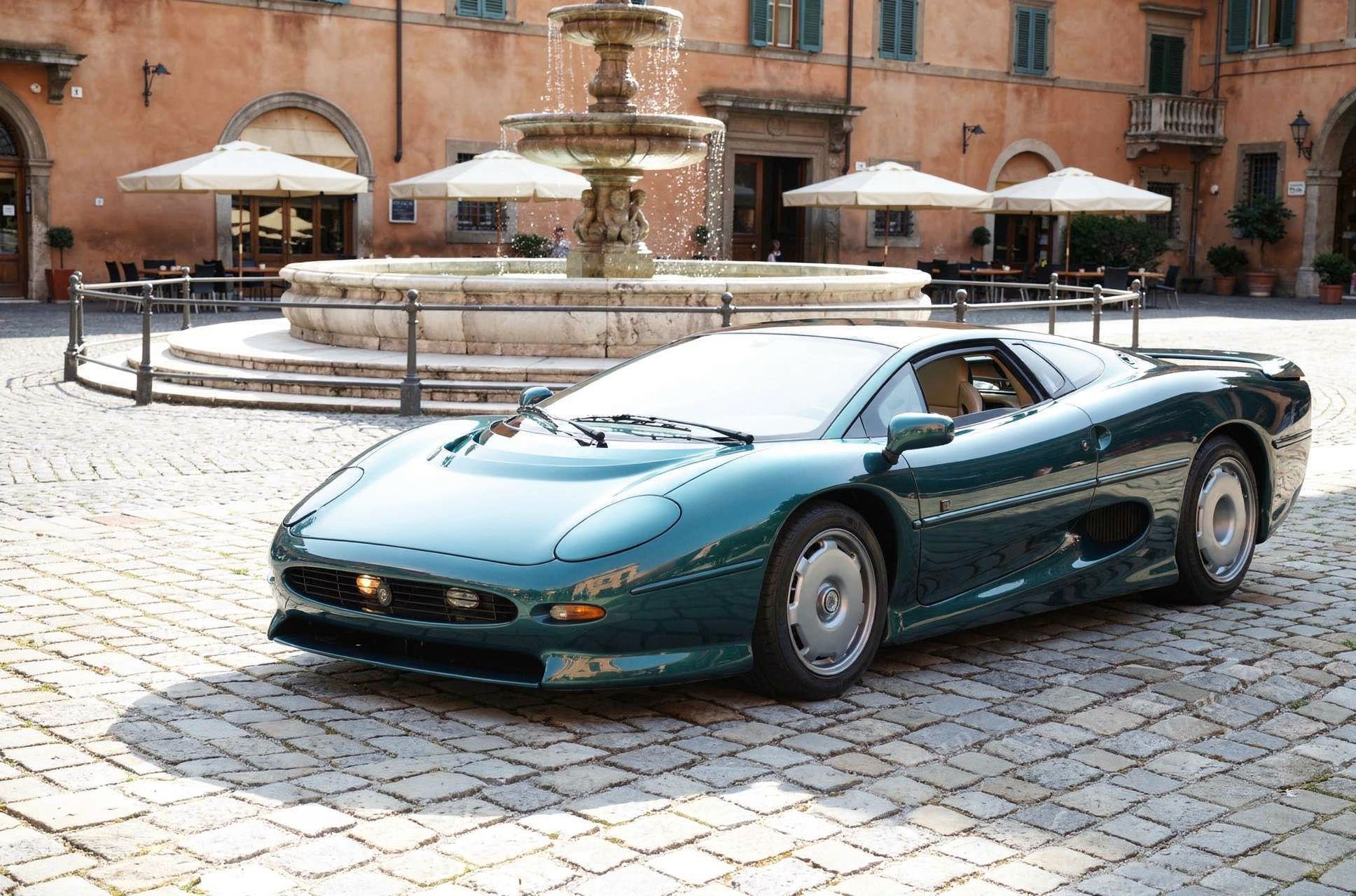 1993 Jaguar XJ 220