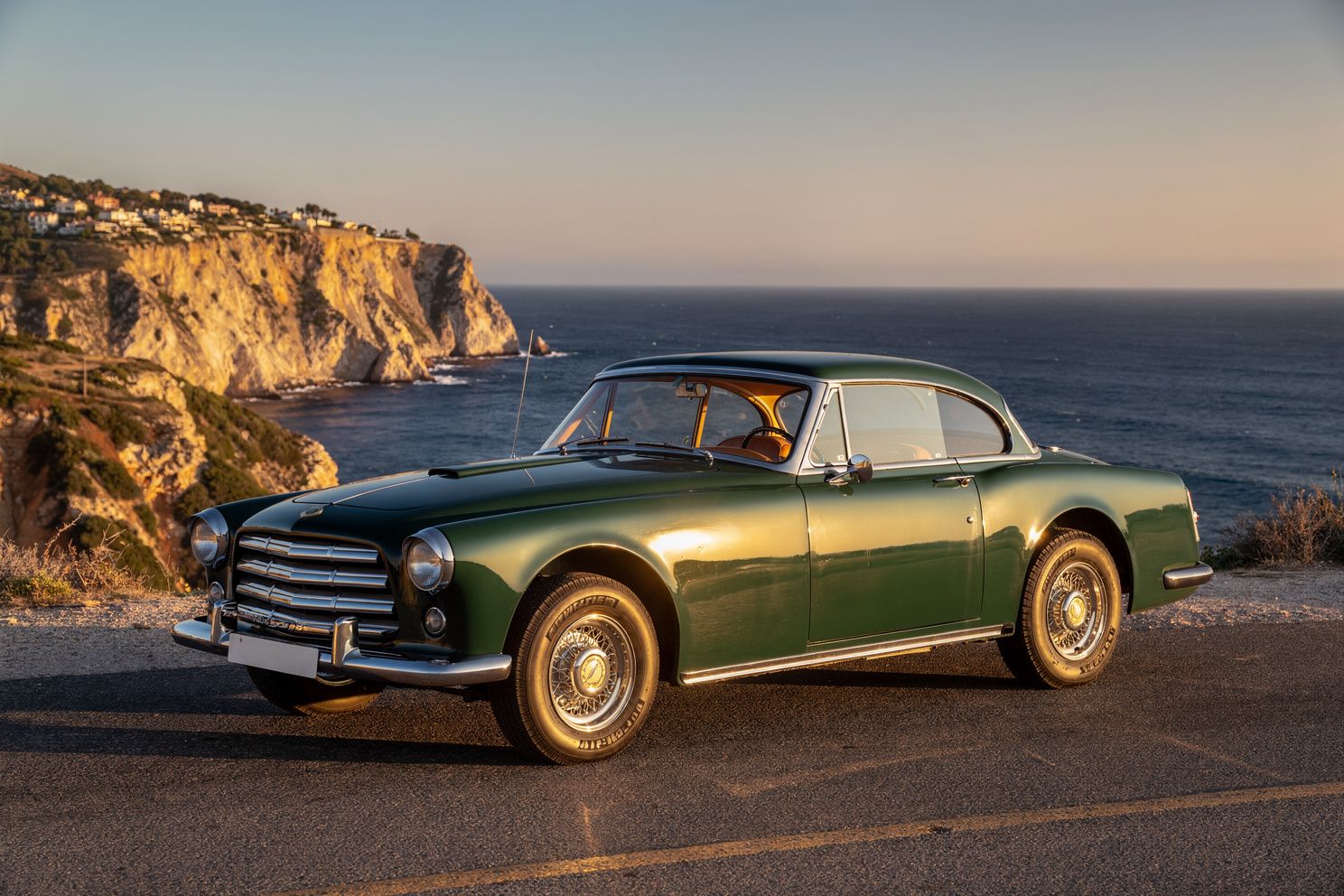 1954 Edwards America