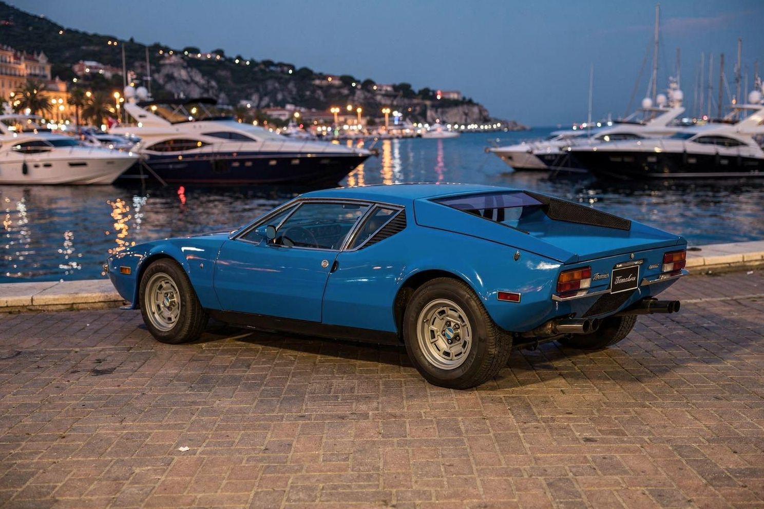 1971 DeTomaso Pantera Push Button
