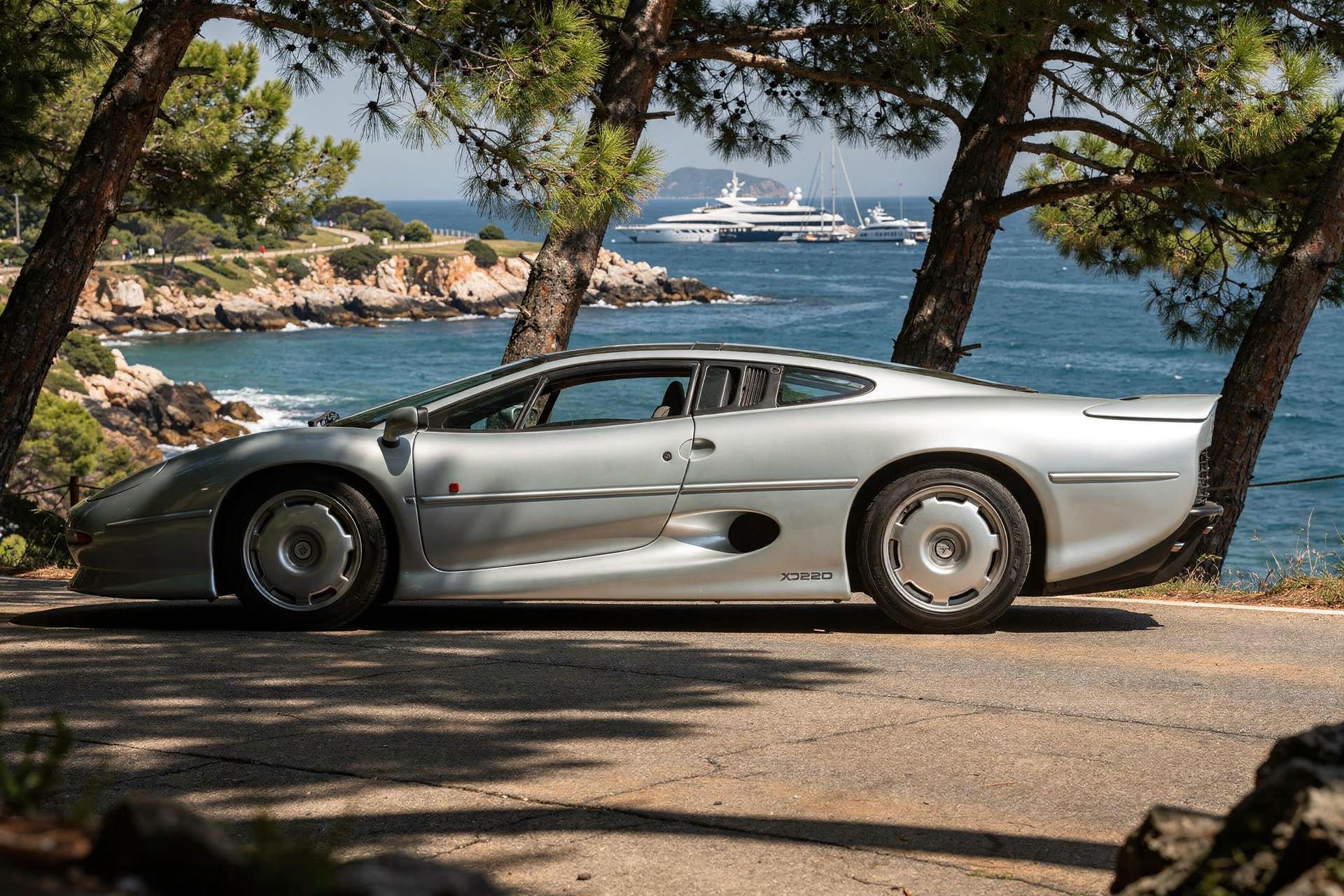 1993 Jaguar XJ 220