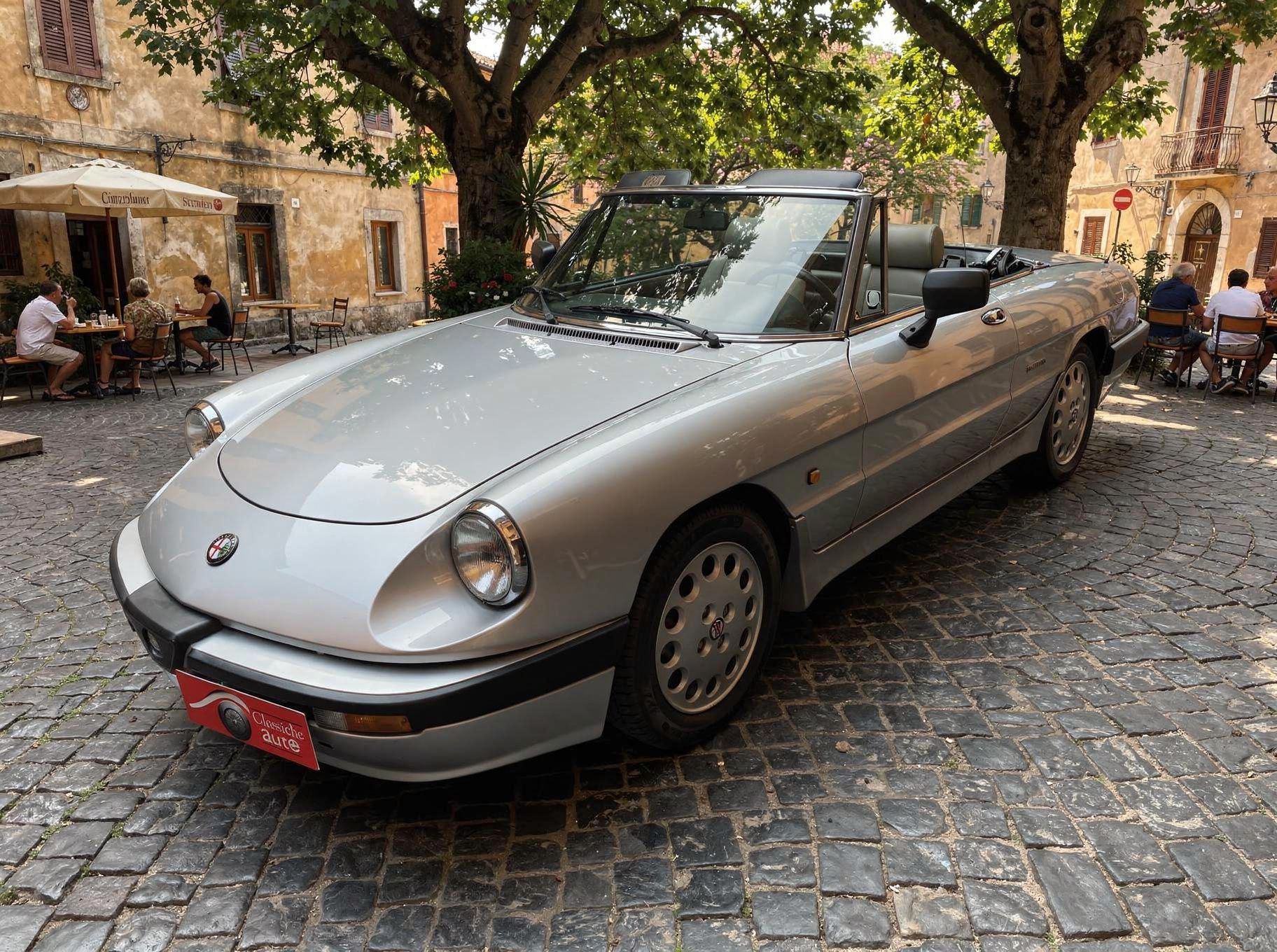 1988 Alfa Romeo Spider 2.0 cc Quadrifoglio Verde 1986 certificata ASI con CRS