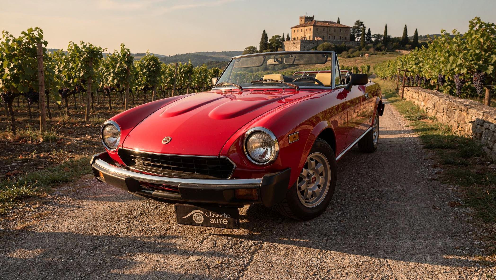 1982 Fiat 124 Sport Spider Pininfarina 2.0 I. anno 1982 certificata ASI co