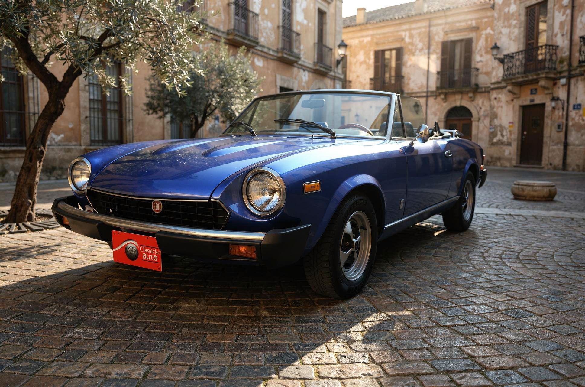 1980 Fiat 124 Sport Spider Pininfarina 2.0 anno 1980 certificata ASI con C