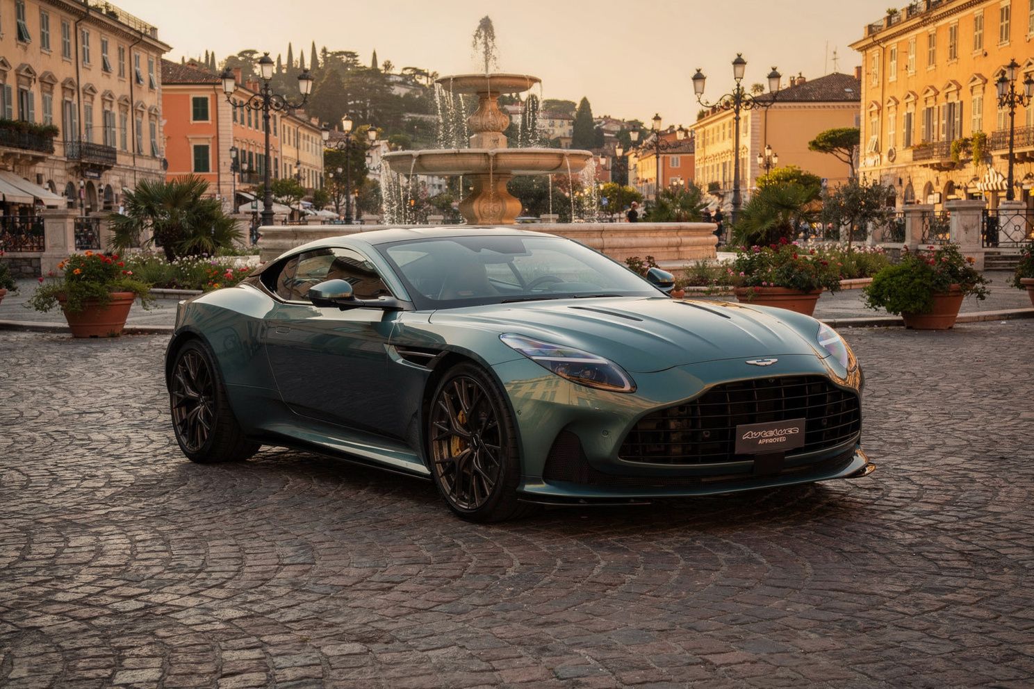2024 Aston Martin DB12