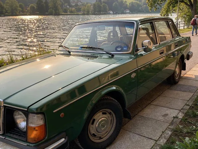vendo auto d'epoca originale in tutte le sue parti,usata pochissimo, ,gia targa ASI