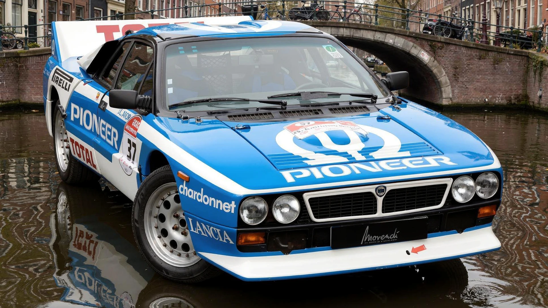 Lancia 037