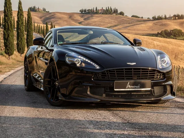 Aston Martin Vanquish S 2016