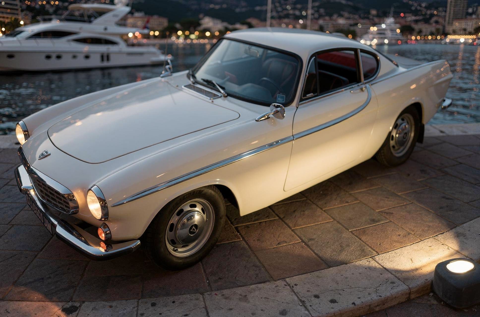 1965 Volvo P1800S