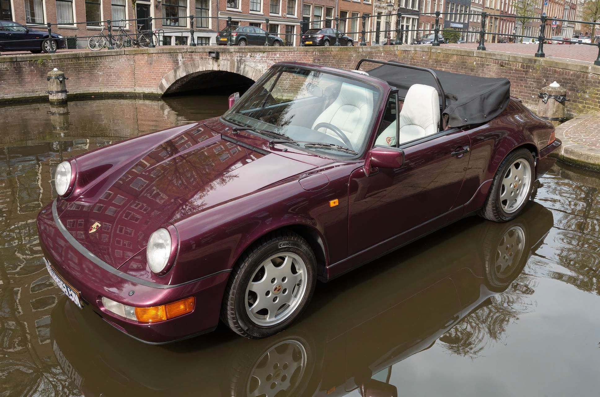 1990 Porsche 911 Carrera 4 Cabriolet